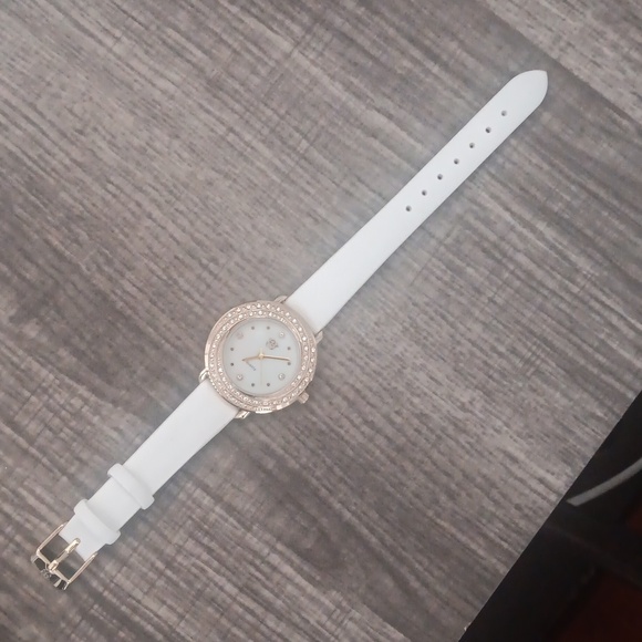 Elizabeth Taylor Watch - Picture 4 of 4